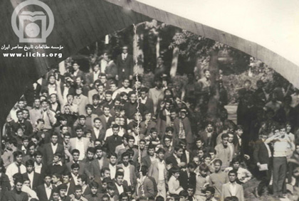 تظاهرات یادبود 16 آذر در سال 51